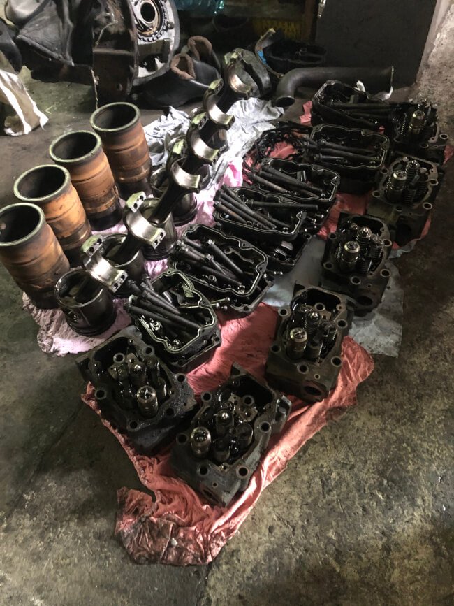 uszczelnianie silnika w samochodzie ciężarowym Scania R420